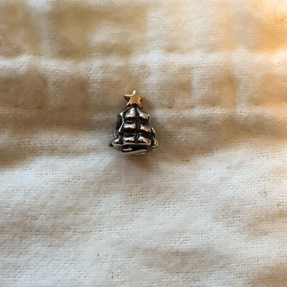 Pandora “Christmas Tree” Bead w/14K Star